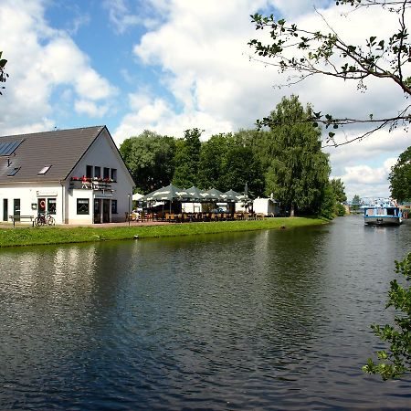 Hotel Lenzer Hafen Esterno foto